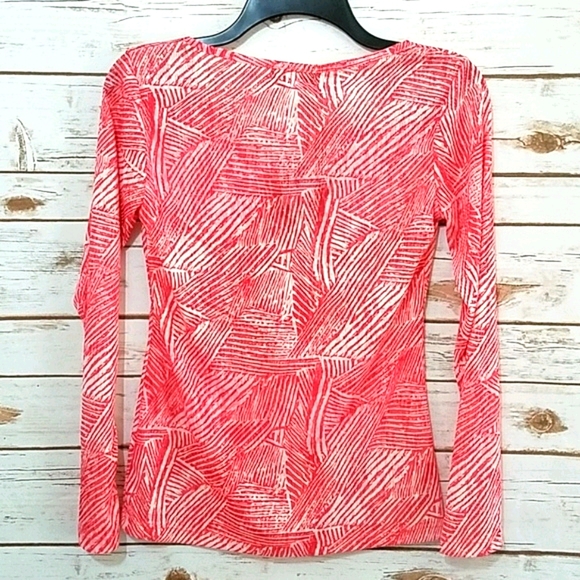 5/$30 🎀 Miss SaSa | Y2k Streetwear Athleisure Red Shirt - Picture 6 of 8